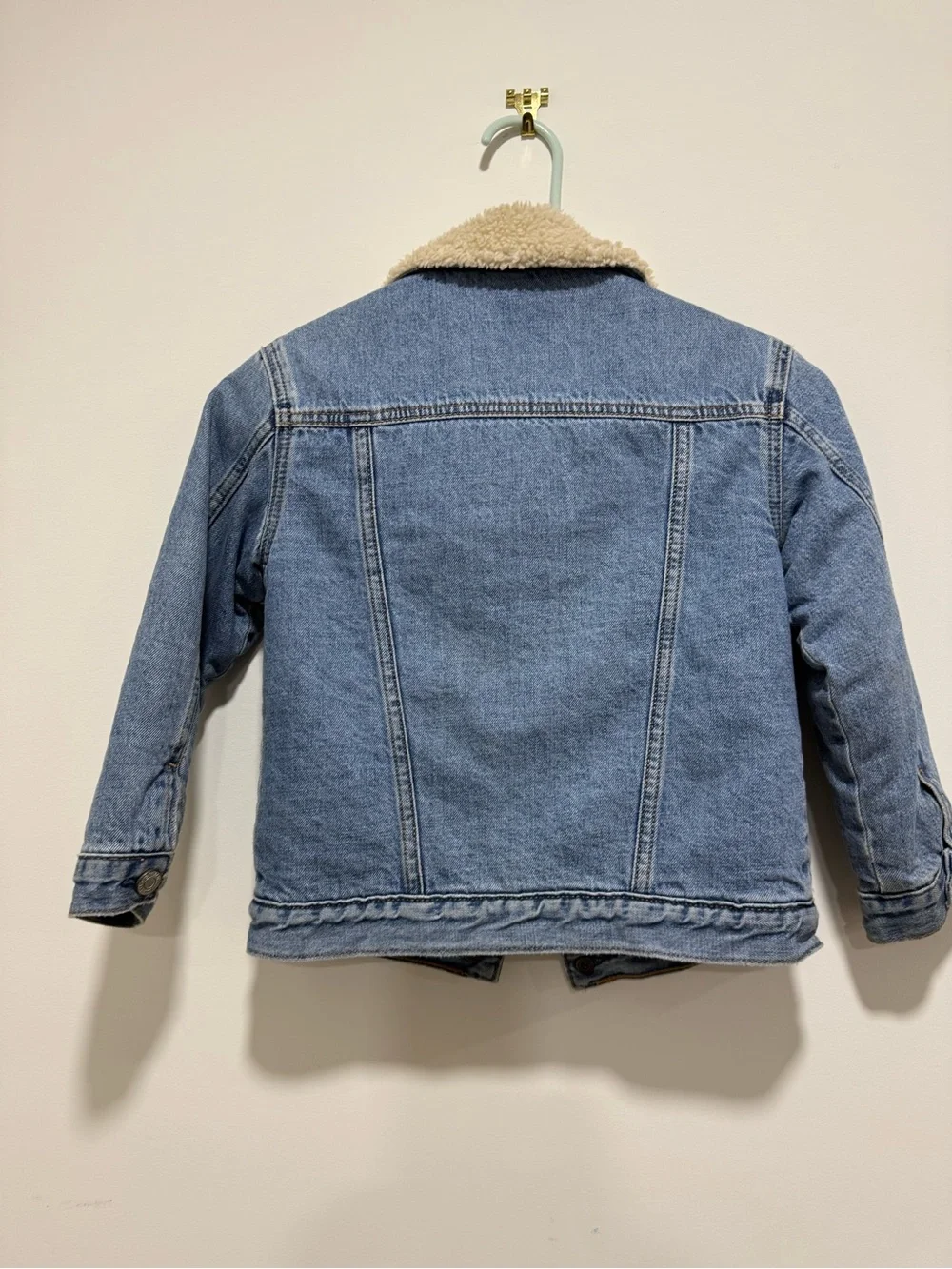 GAP Kids Light Blue Denim Jacket with Cream Sherpa Collar